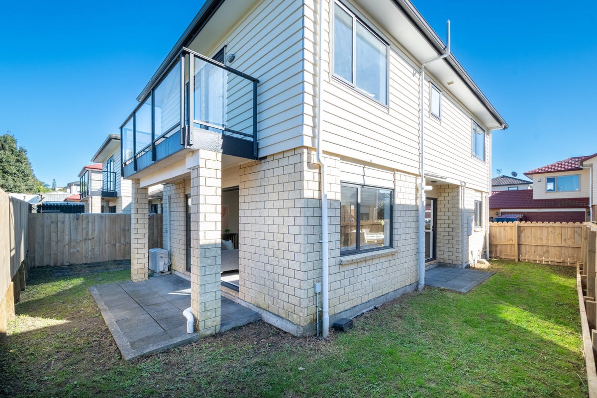 10 Tavua Lane, Ranui, Auckland - Carousel 2
