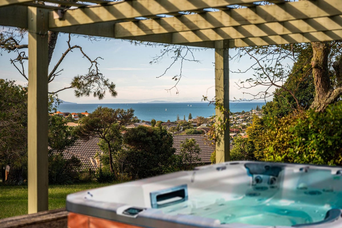 3 Clayden Drive, Gulf Harbour, Rodney, Auckland - Carousel 2