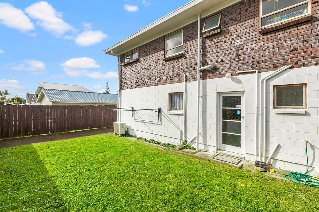1/3 Karaka Street, New Lynn, Auckland - Carousel 18