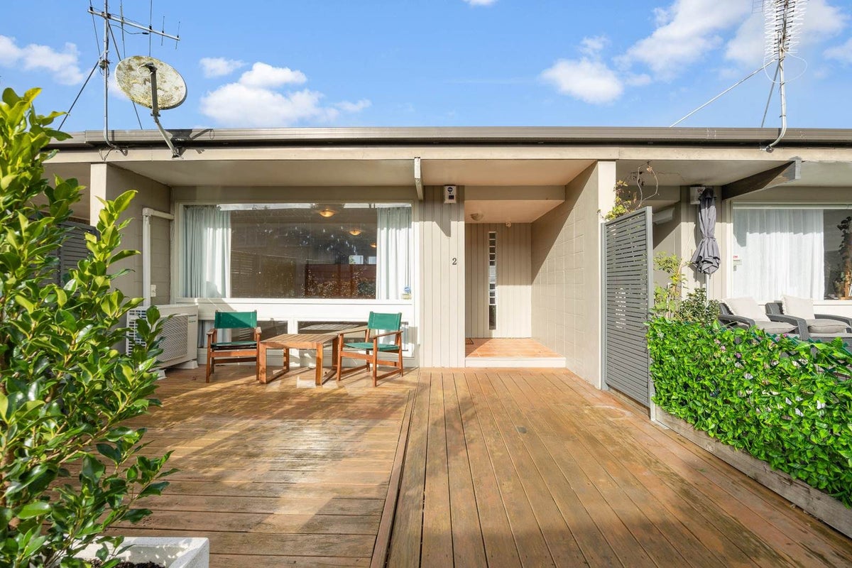 2/46 Thatcher Street, Mission Bay, Auckland City, Auckland - Carousel 1