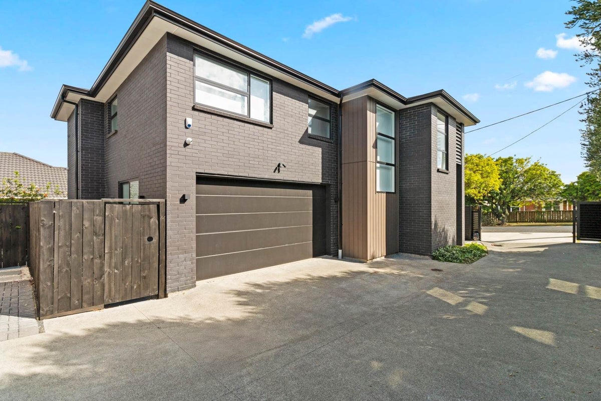 127 Gardner Avenue, New Lynn, Auckland - Carousel 1
