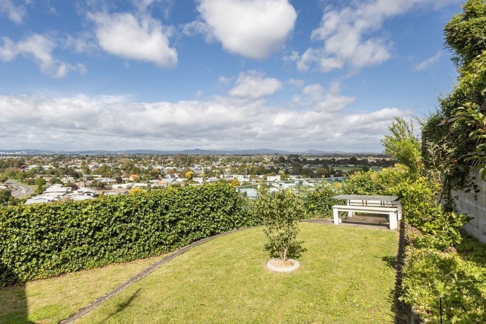 26 Havelock Road, Hospital Hill, Napier - Carousel 15