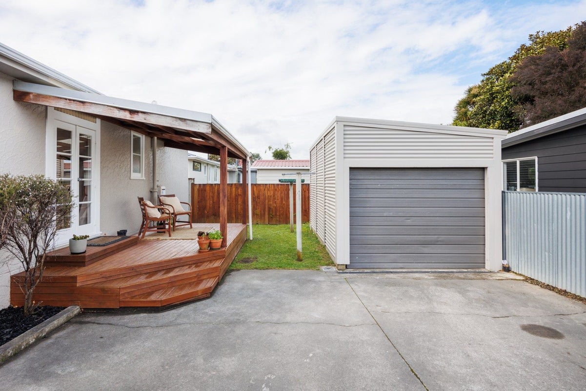 19 Salisbury Avenue, Terrace End, Palmerston North - Carousel 24