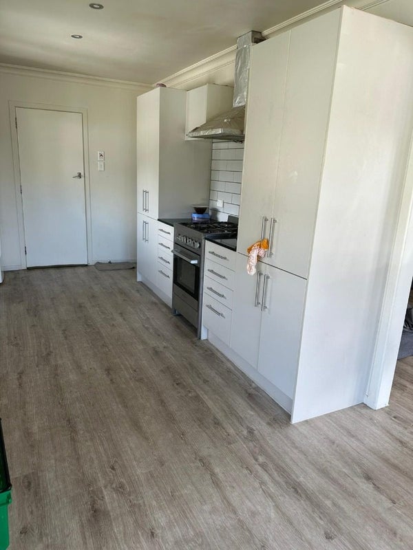 14 Caledonian Place, Blockhouse Bay, Auckland - Carousel 2
