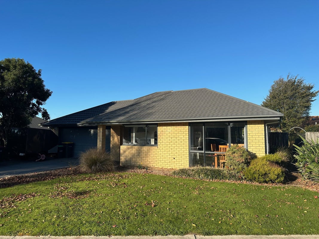 18 Richard Seddon Drive, Northwood, Christchurch - Carousel 1