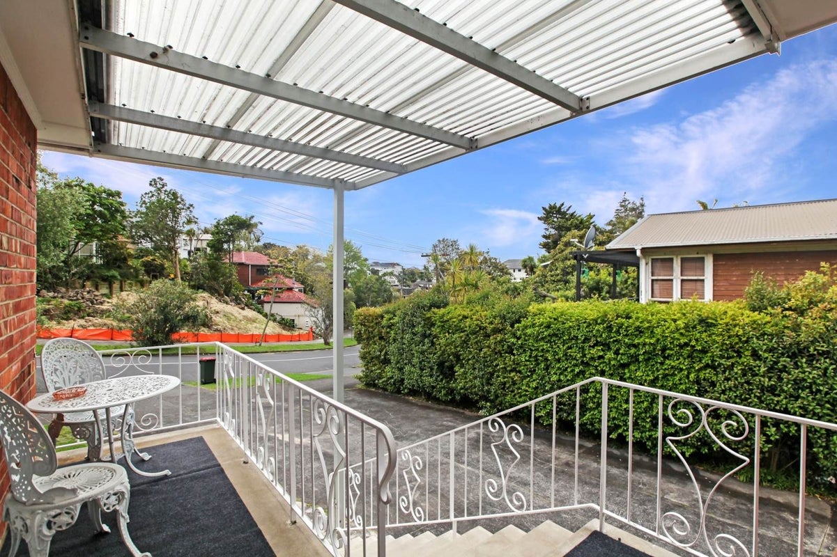 1/53 Hawera Road, Kohimarama, Auckland - Carousel 2