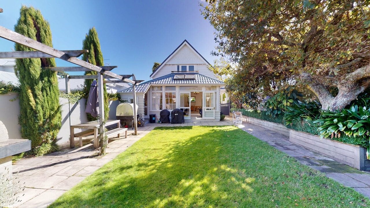 59 Pitt Street, Wadestown, Wellington - Carousel 2