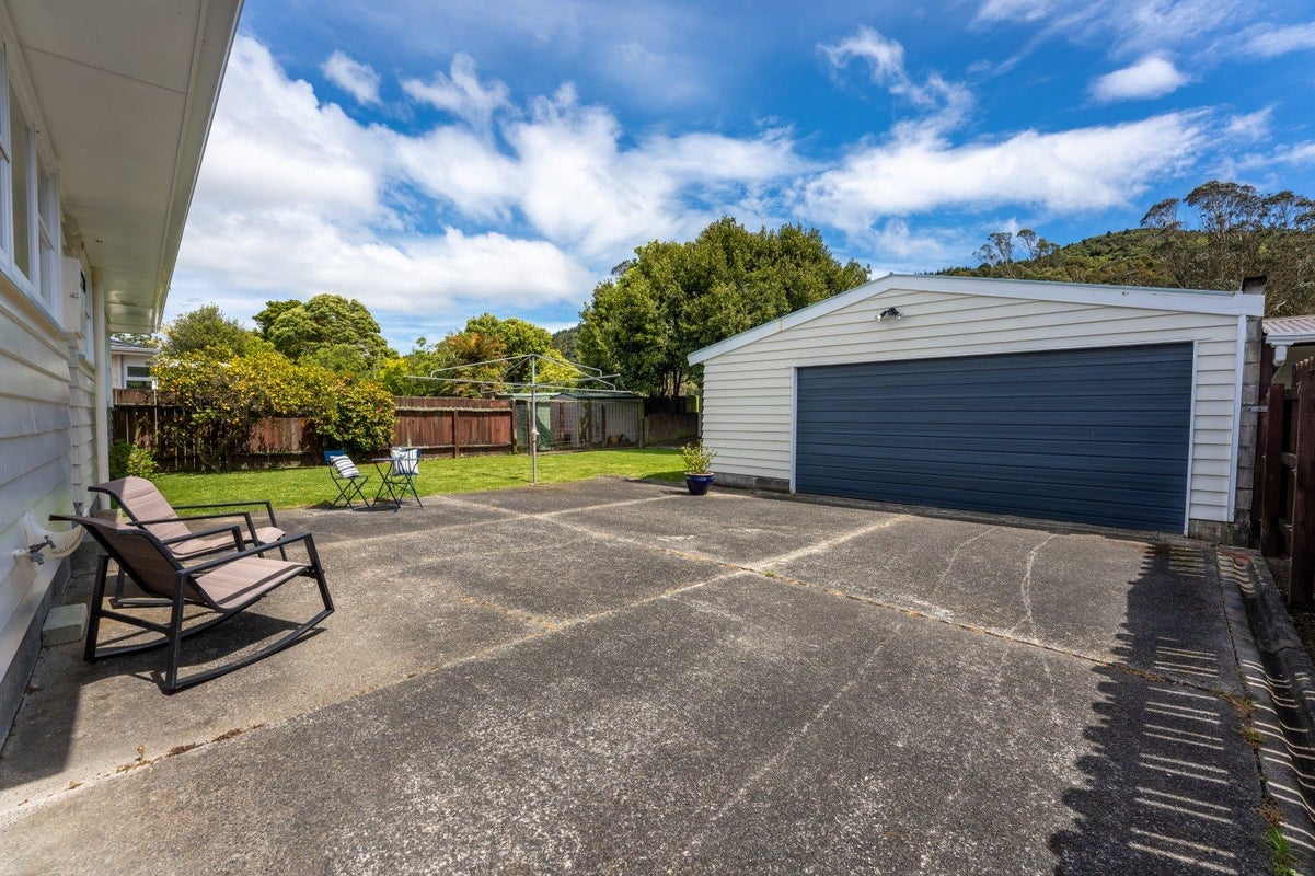 69 Holdsworth Avenue, Trentham, Upper Hutt - Carousel 2