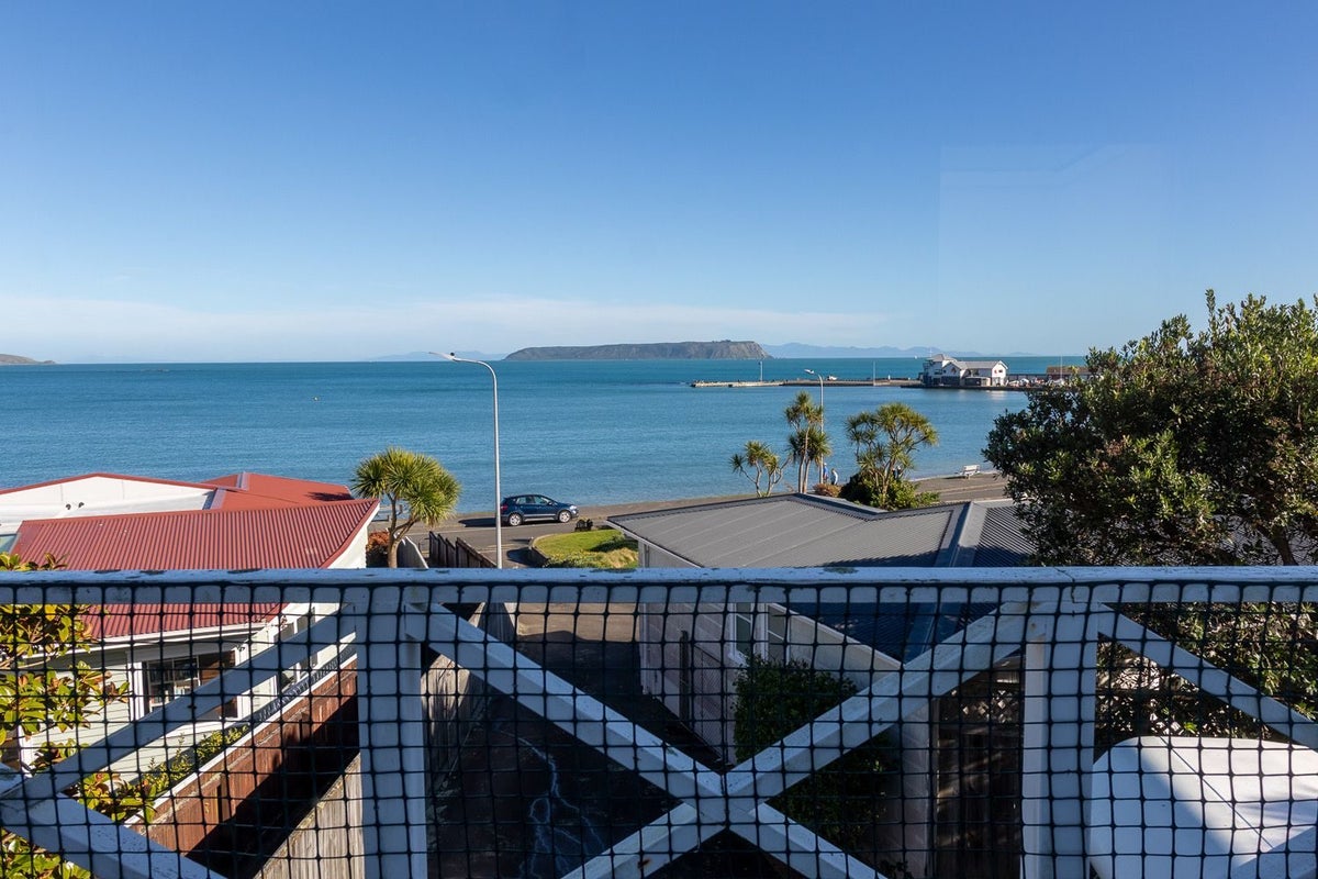 41A Moana Road, Plimmerton, Porirua - Carousel 1