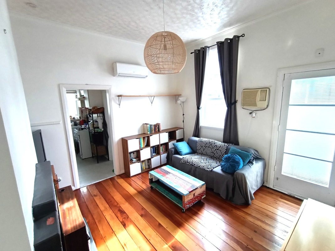 6 Royal Street, Berhampore, Wellington - Carousel 2