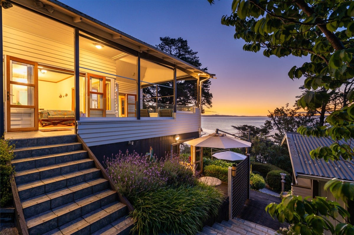 1082 Thames Coast Sh25 Road, KERETA, THAMES - Carousel 2