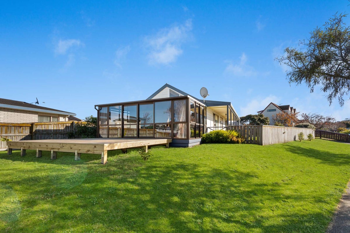 21 Treadwell Street, Springvale, Whanganui - Carousel 2