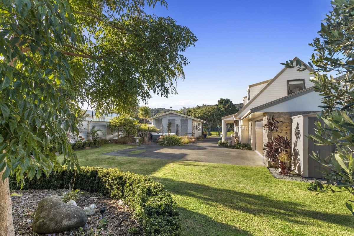 403 Harbour View Road, Whangamata - Carousel 1