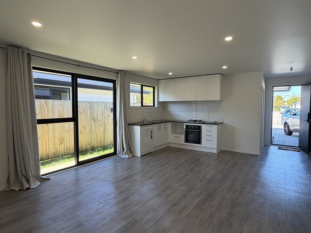 87 Fifth Avenue, Enderley, Hamilton - Carousel 2