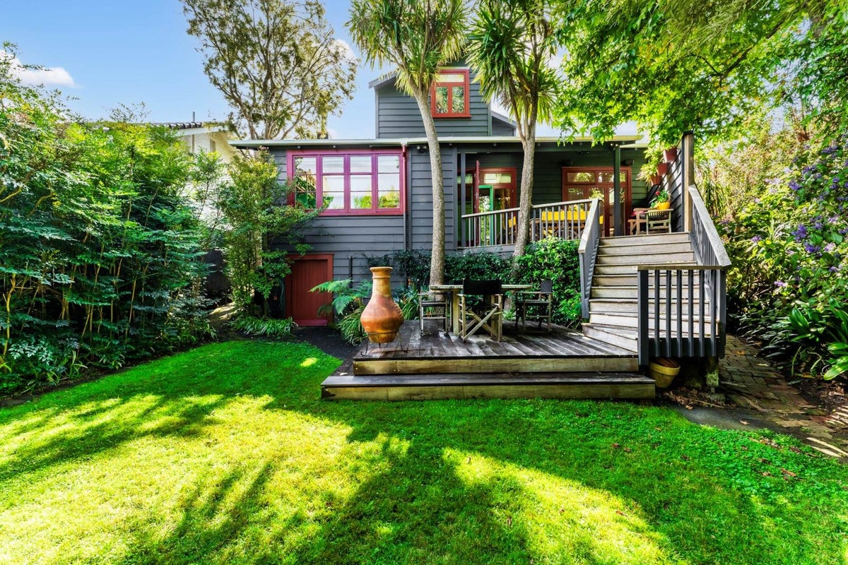 53 Pencarrow Avenue, Epsom, Auckland - Carousel 1