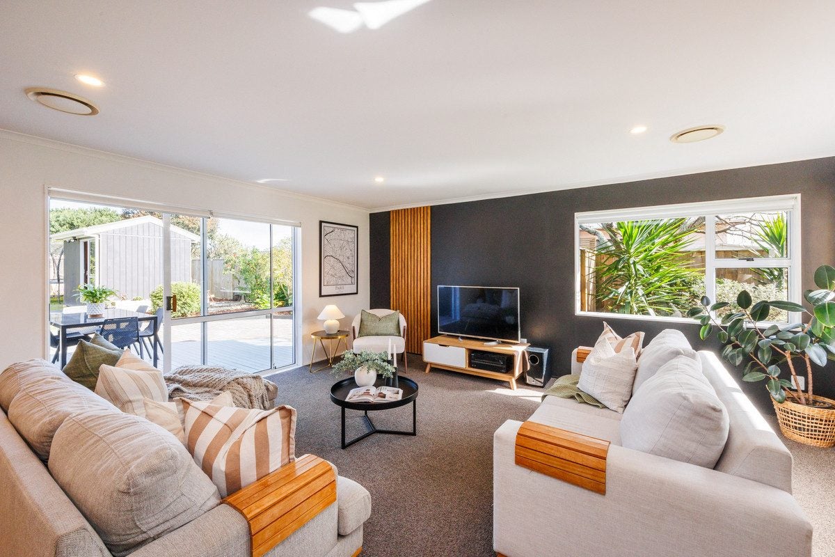 4 Gladys Place, Kelvin Grove, Palmerston North, Manawatu / Whanganui - Carousel 2