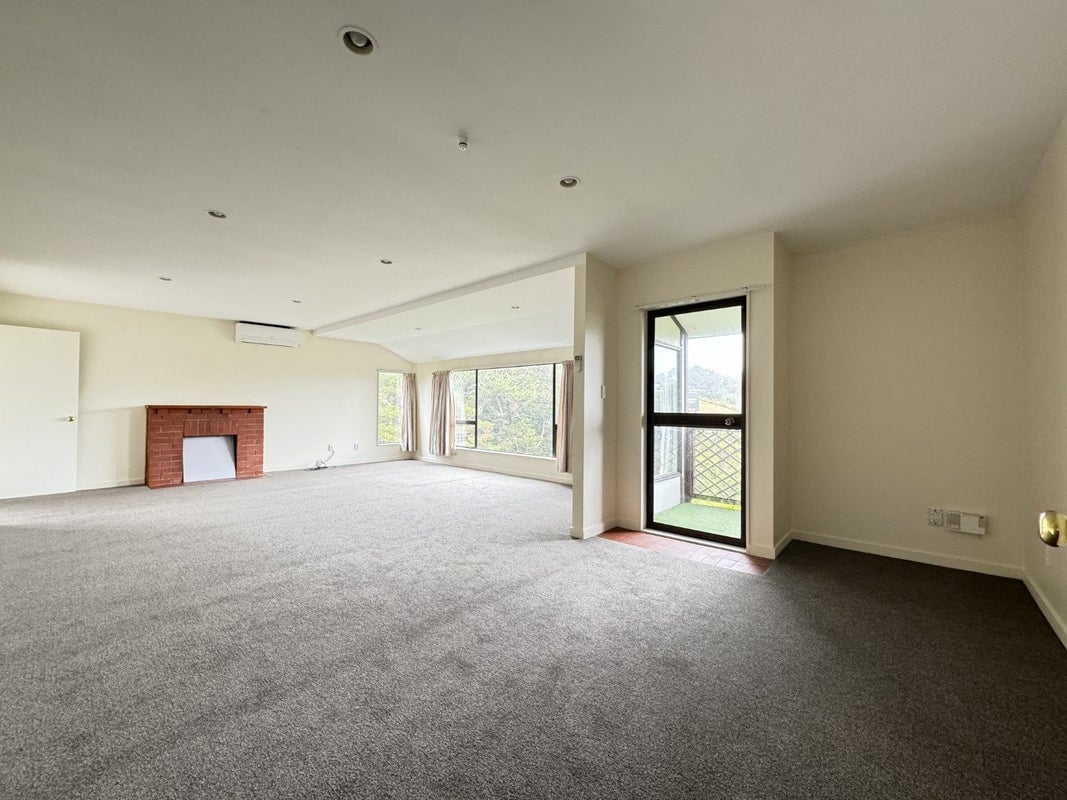 4A Mcmahon Way, Paparangi, Wellington - Carousel 1