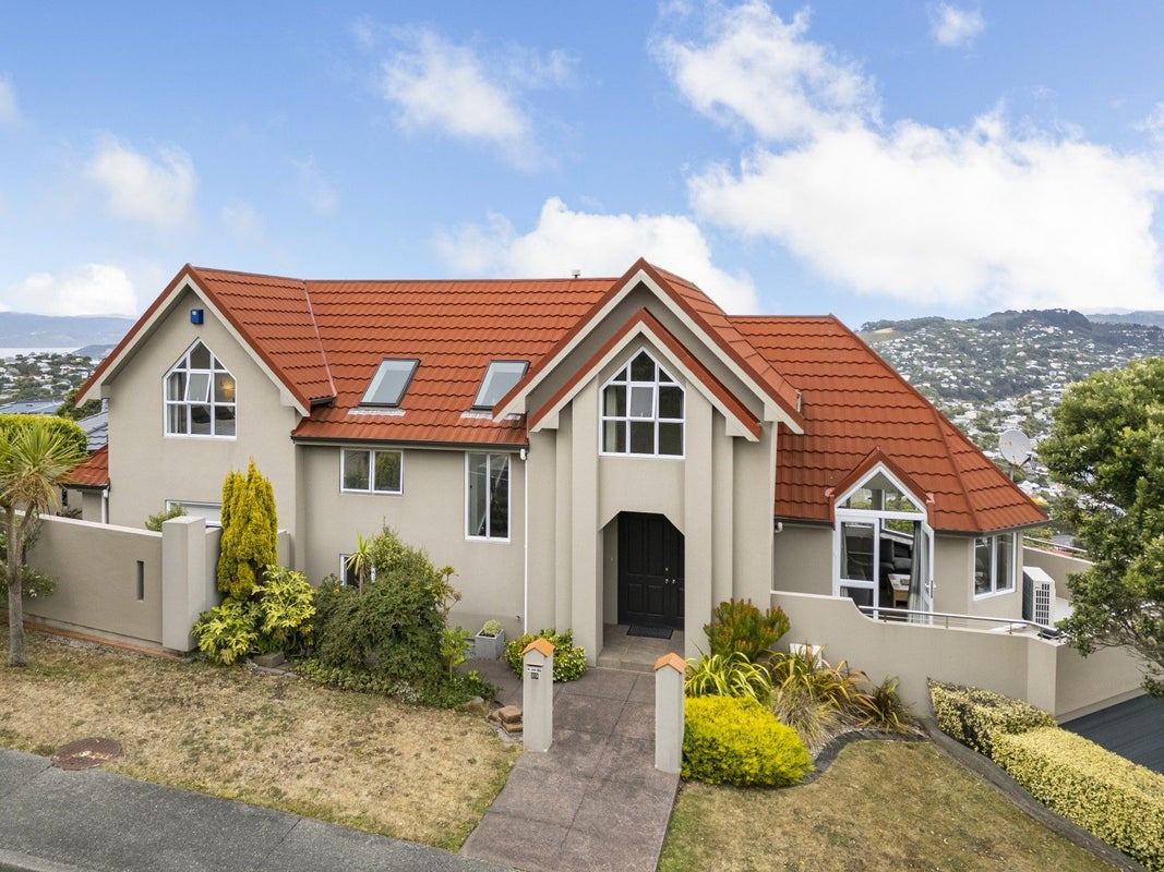 29 Satara Crescent, Khandallah, Wellington - Carousel 1