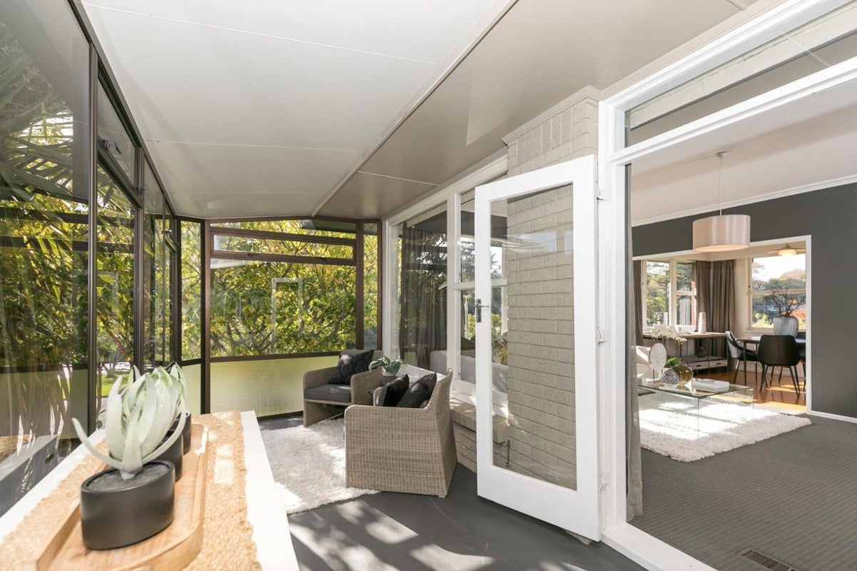 27 Ann Street, Beerescourt, Hamilton - Carousel 11