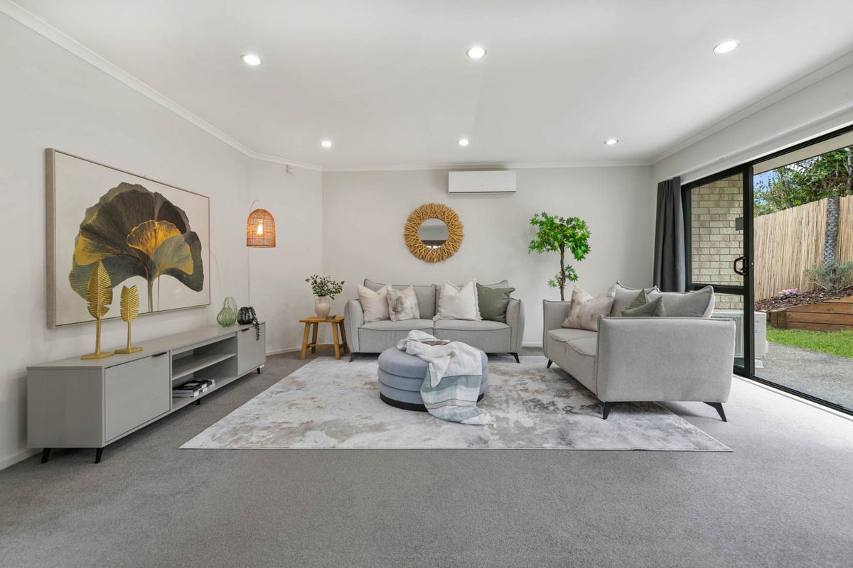 17C Tirimoana Road, Te Atatu South, Auckland - Carousel 2