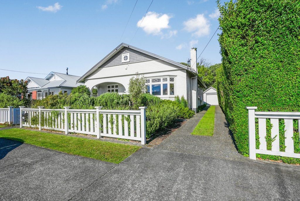 36 Tennyson Street, Petone, Lower Hutt - Carousel 1