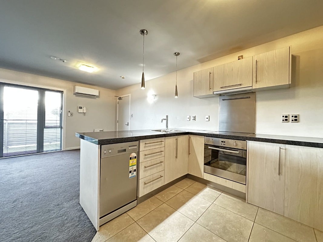 5/12 Hutcheson Street, Sydenham, Christchurch - Carousel 2