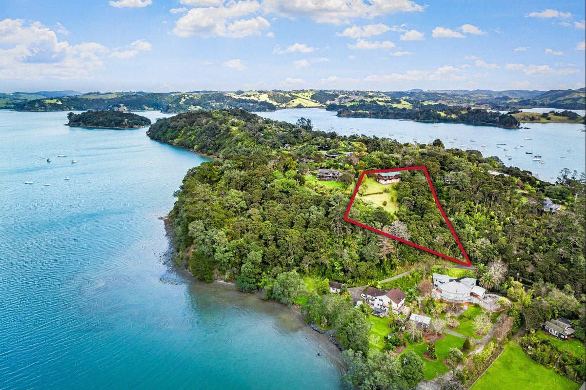 1 George Street, Mahurangi East, Warkworth - Carousel 1