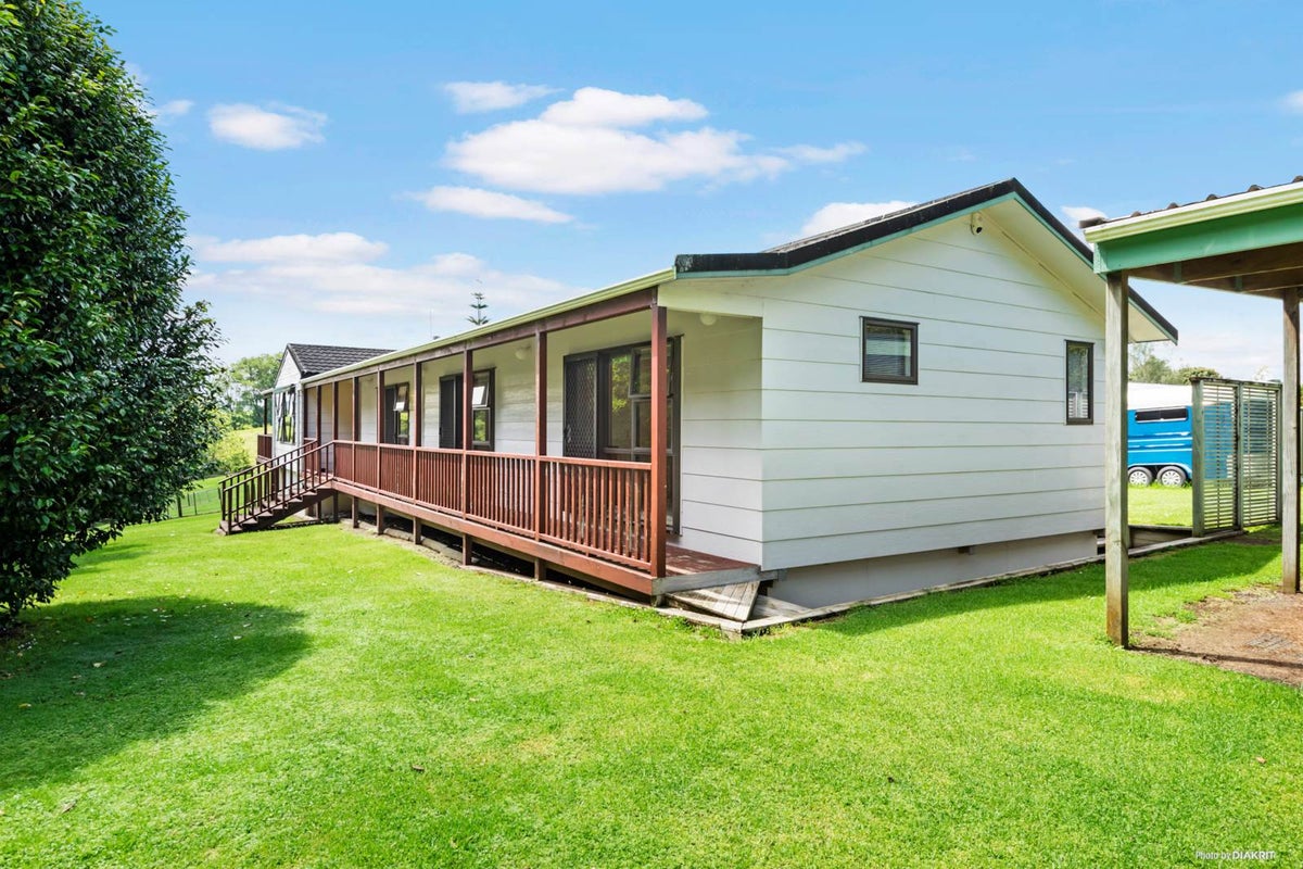 51 Woodlyn Drive, Drury - Carousel 2