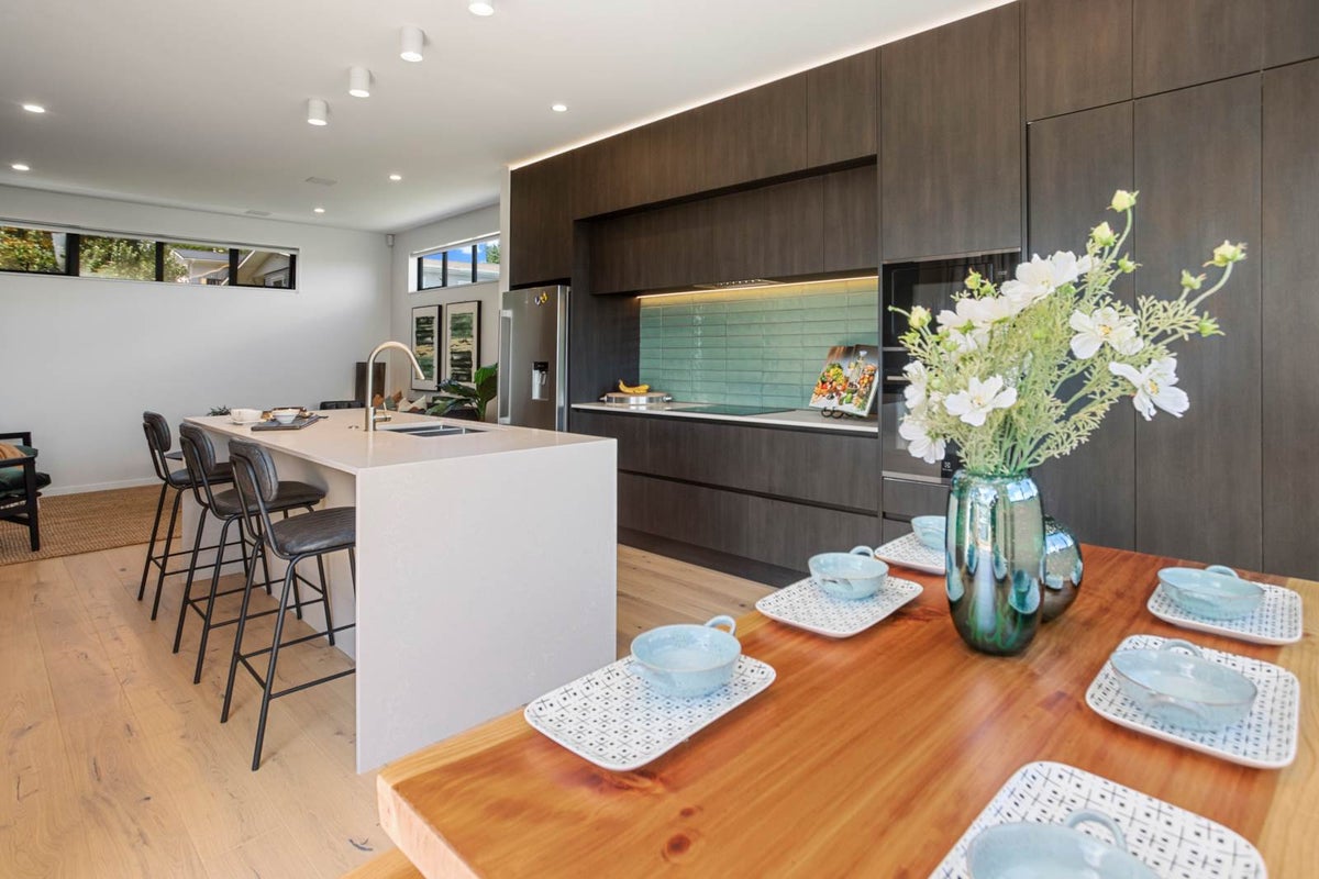 85B Awaroa Road, Sunnyvale, Auckland - Carousel 2
