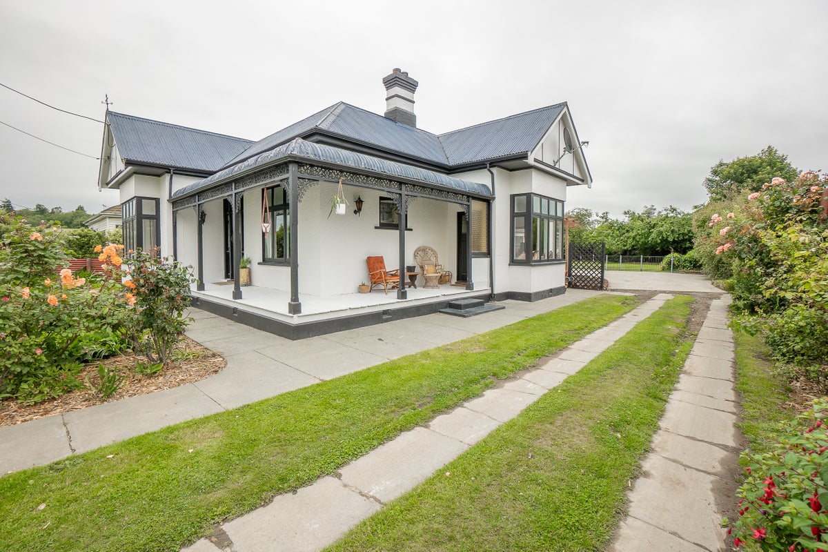 33 Ormsby Street, Temuka - Carousel 1