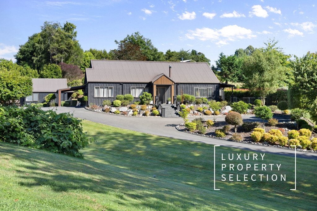 29 Glen Mohr, Acacia Bay, Taupo - Carousel 1