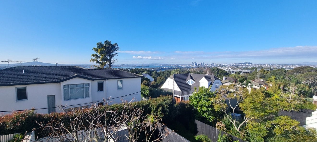 2A/268 Onewa Road, Birkenhead, Auckland - Carousel 1