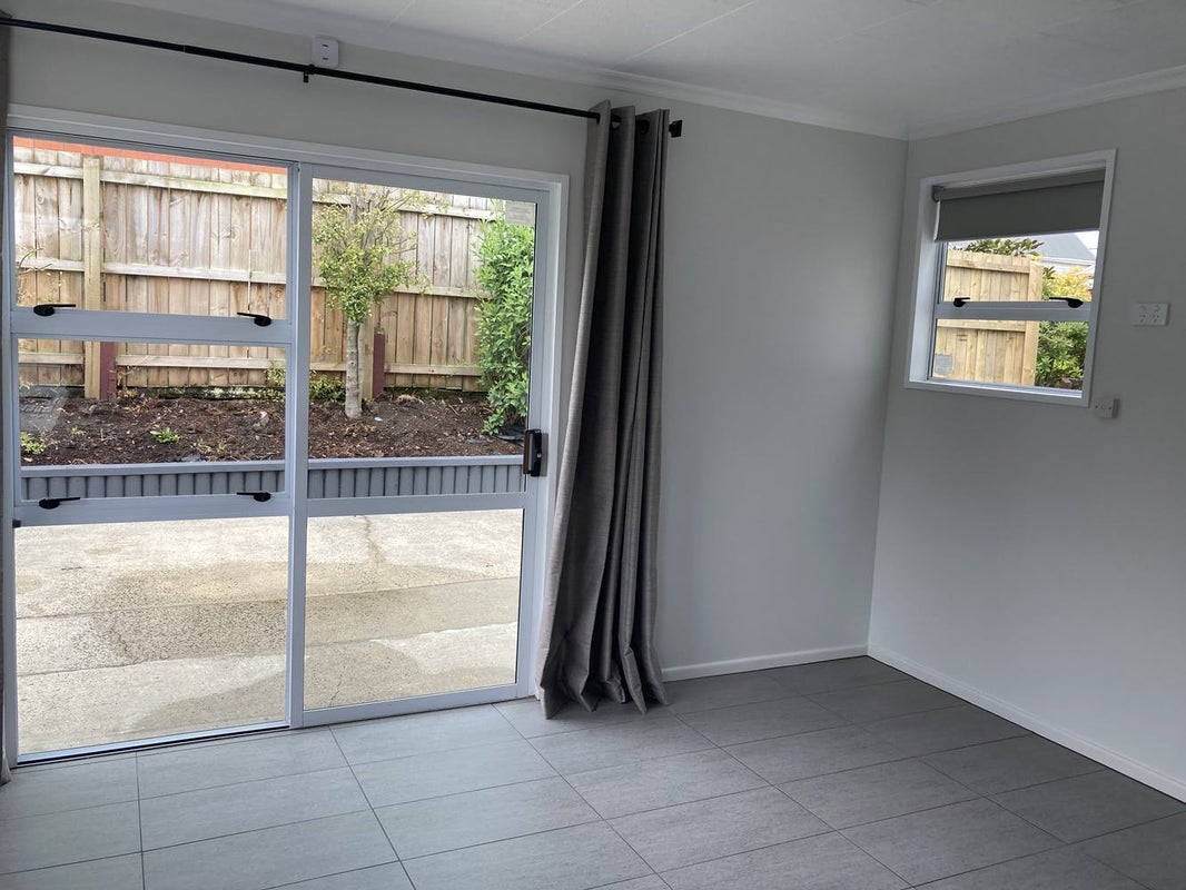 4 Exmouth Street, Abbotsford, Dunedin - Carousel 2