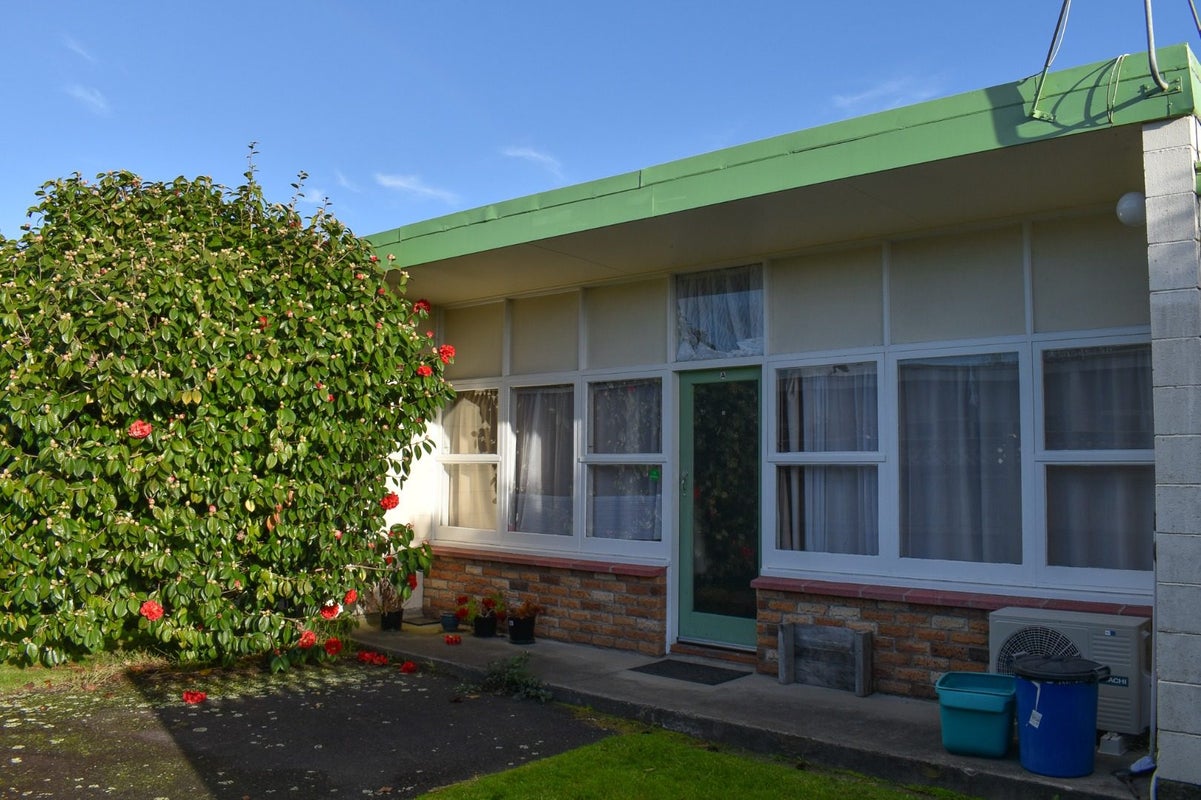 15A Edgecumbe Street, Whitiora, Hamilton - Carousel 9