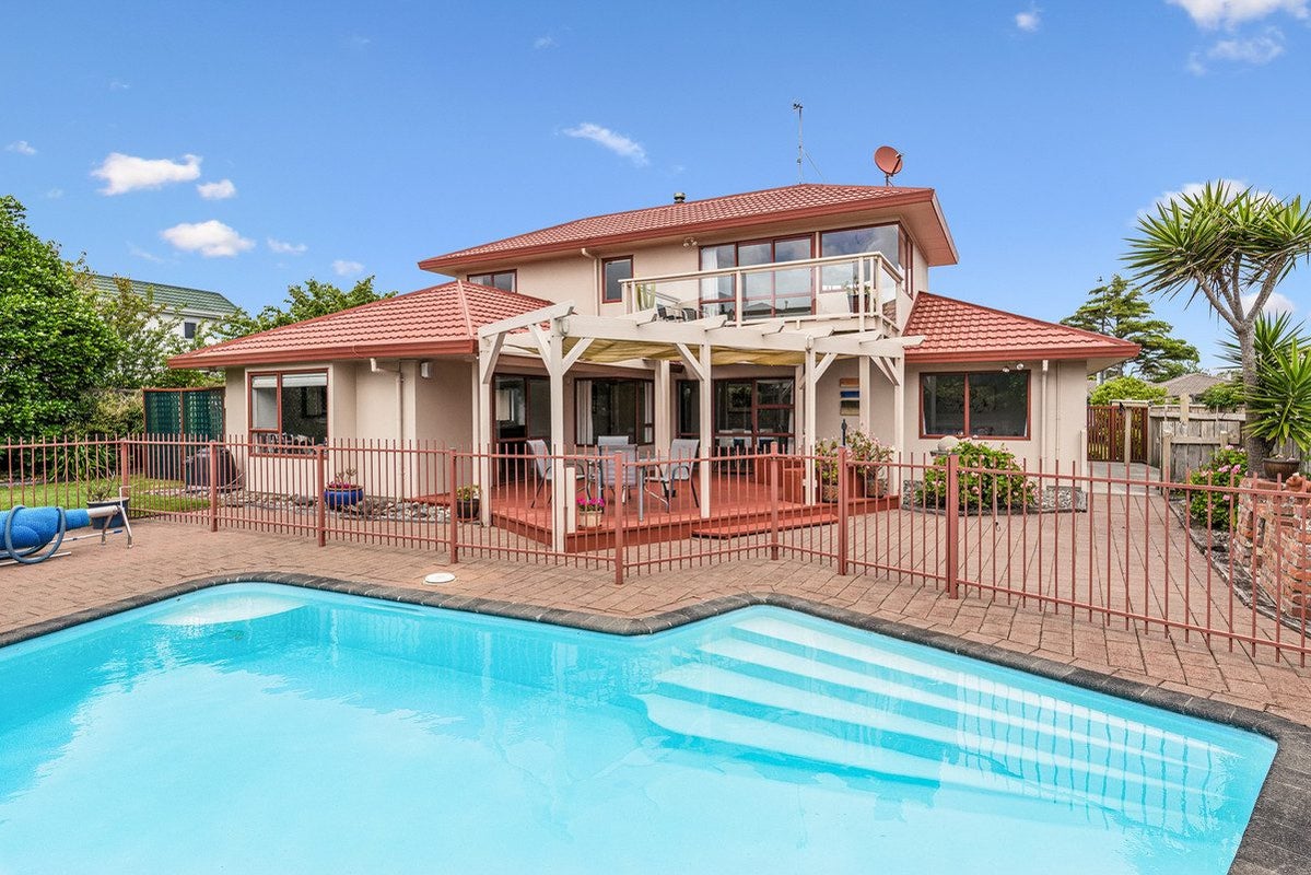 303 Manly Street, Paraparaumu Beach, Paraparaumu - Carousel 1