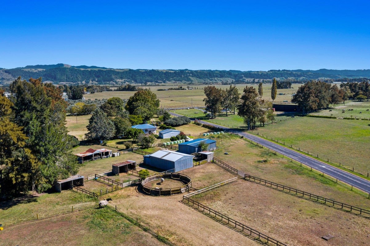 305 Hallett Road, Otakiri, Whakatane - Carousel 1