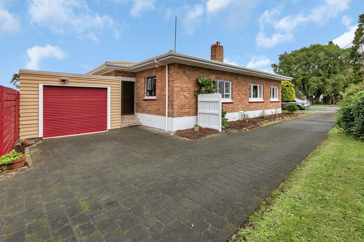 10 Wallace Street, Regent, Whangarei - Carousel 22