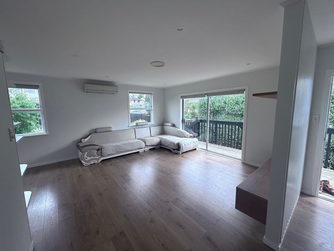 9 Illana Place, Ranui, Auckland - Carousel 10