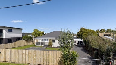 84 Karaka Road, Beachlands, Auckland - Carousel 1