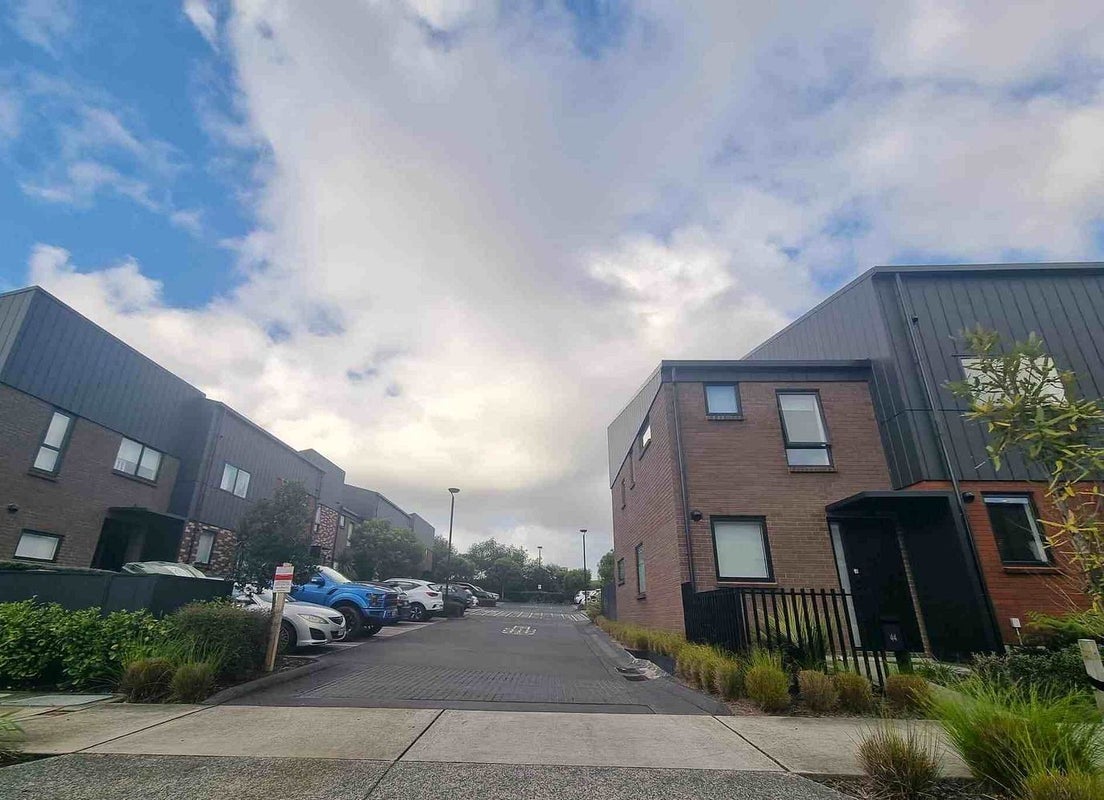 46 Kotuitui Street, Manukau, Auckland - Carousel 12
