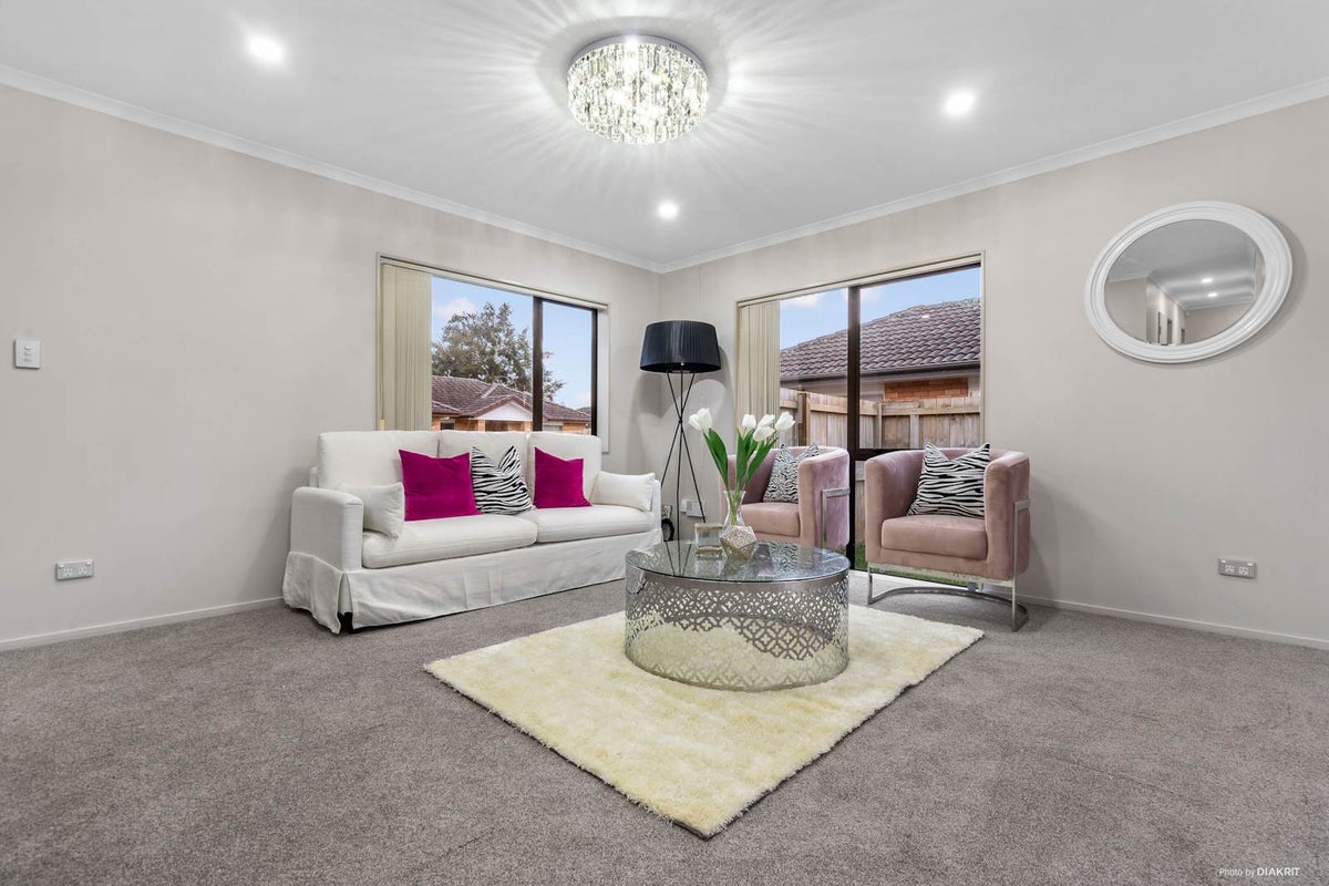28 Jury Place, Favona, Auckland - Carousel 2