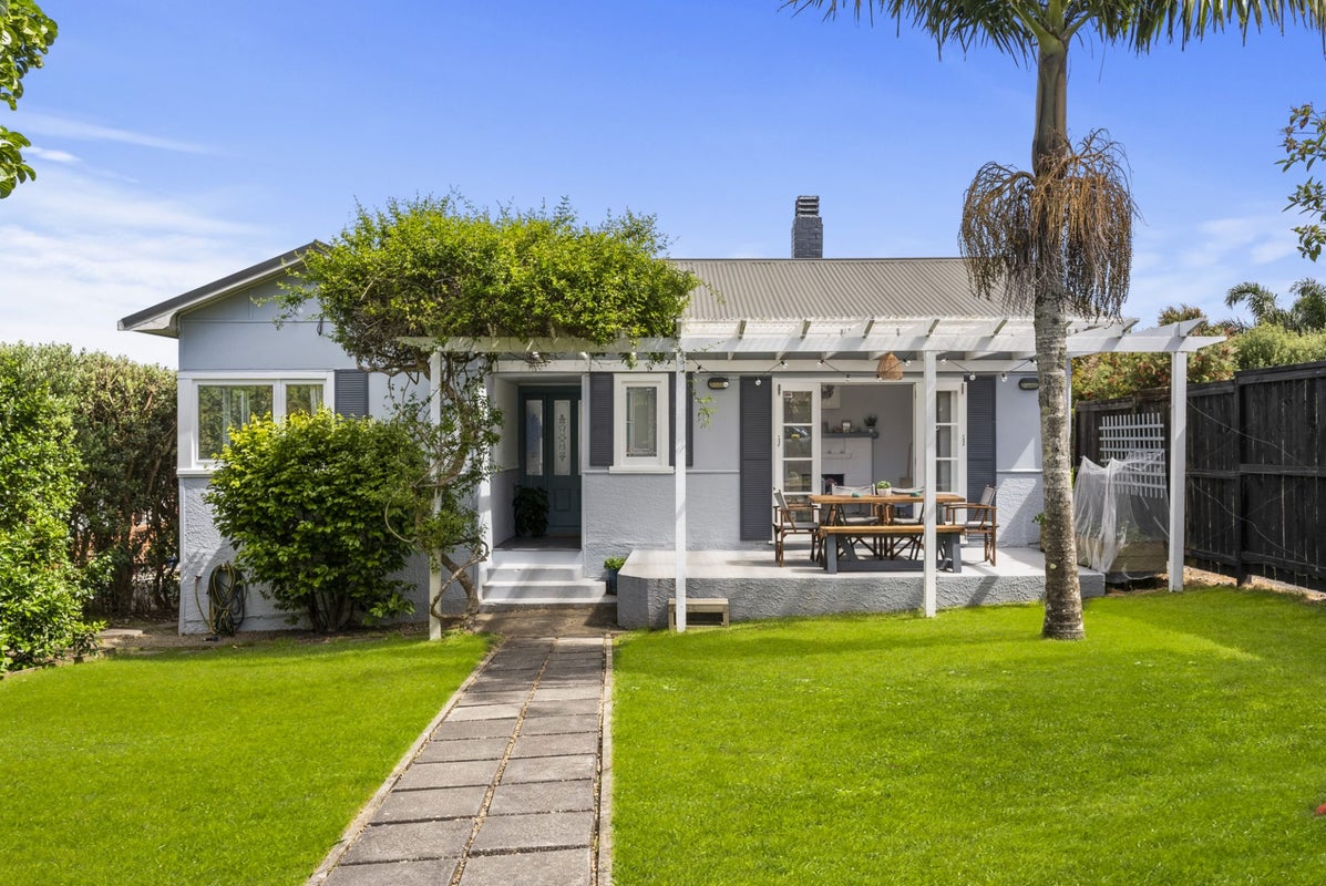 237A Mount Albert Road, Wesley, Auckland - Carousel 1