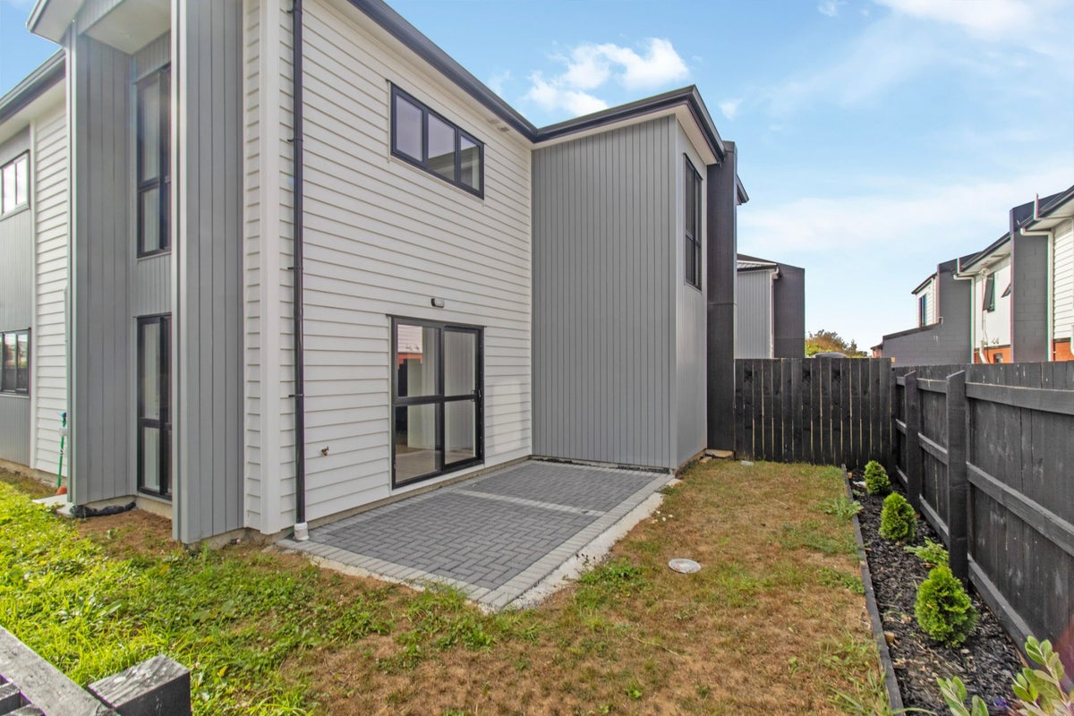 8 Benton Place, Manurewa, Auckland - Carousel 17