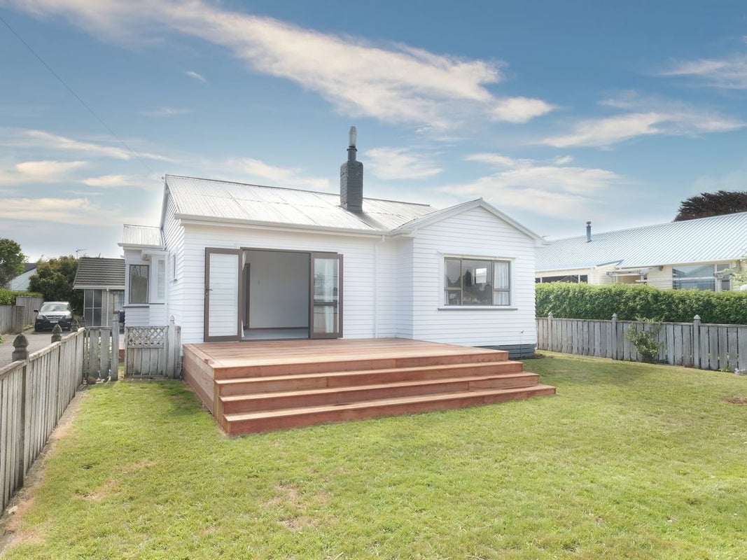 125 Brooklands Road, Brooklands, New Plymouth - Carousel 19