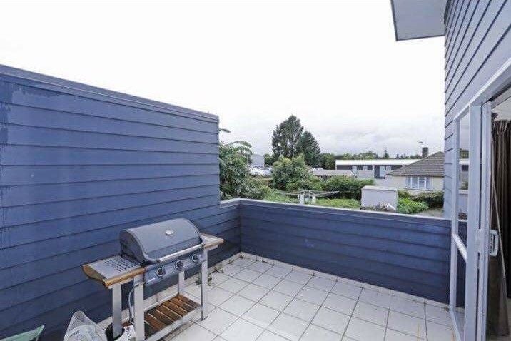 21C Lorne Street, Melville, Hamilton - Carousel 2