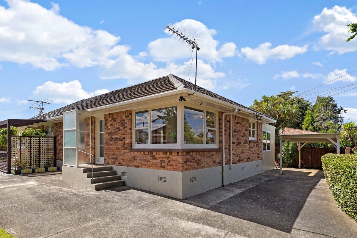 1/20 Dreifuss Place, Mangere East, Auckland - Carousel 2