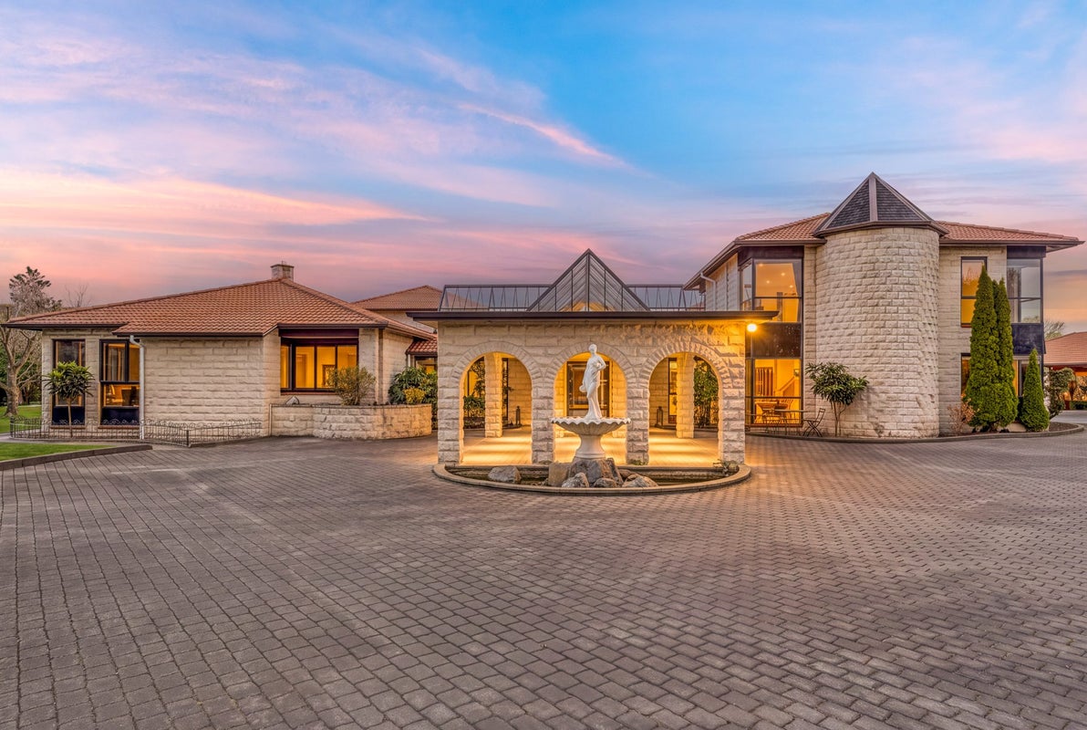 6 Golden Elm Lane, Upper Riccarton, Christchurch City, Canterbury - Carousel 1