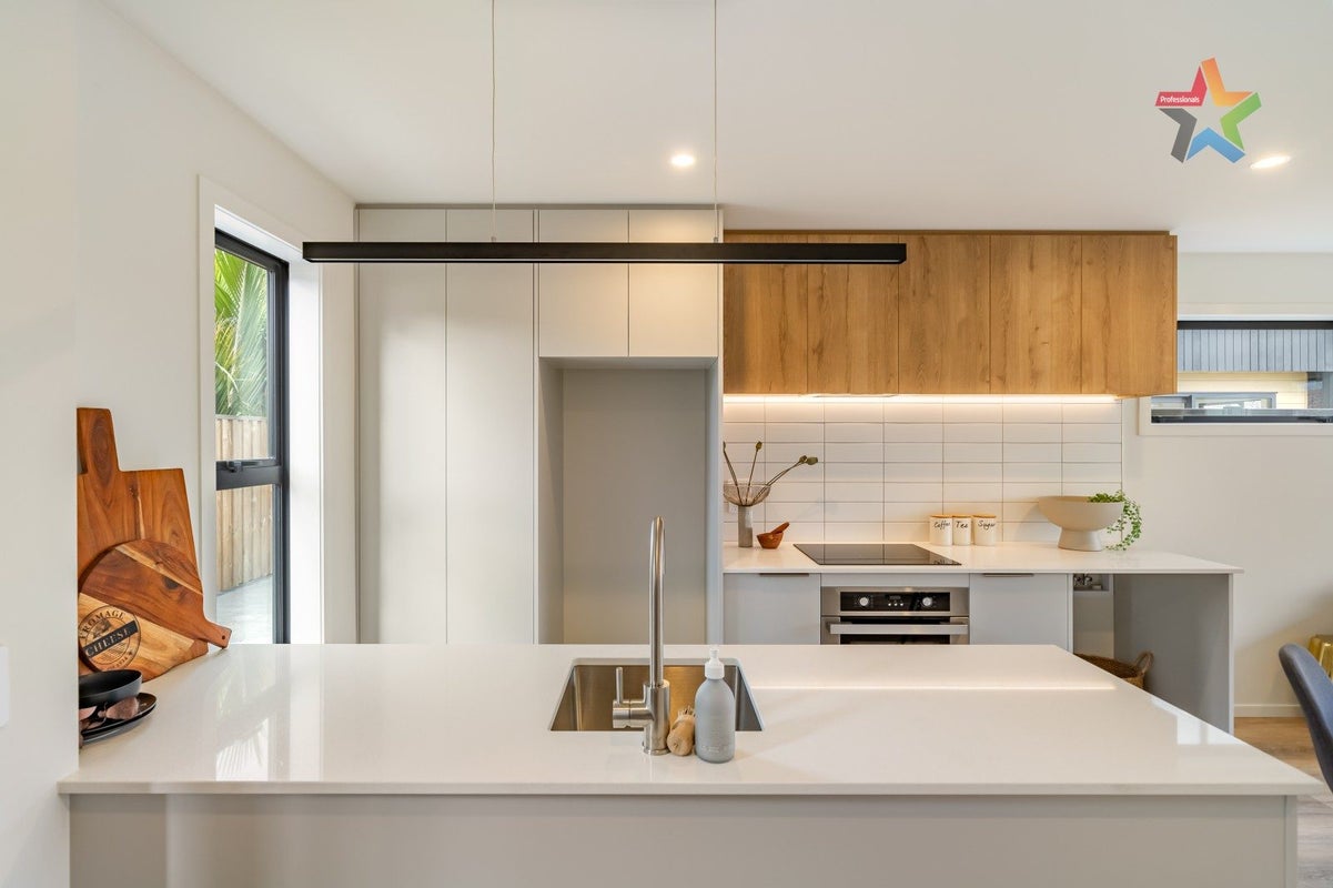 6/19 Bush Street, Naenae, Lower Hutt - Carousel 2