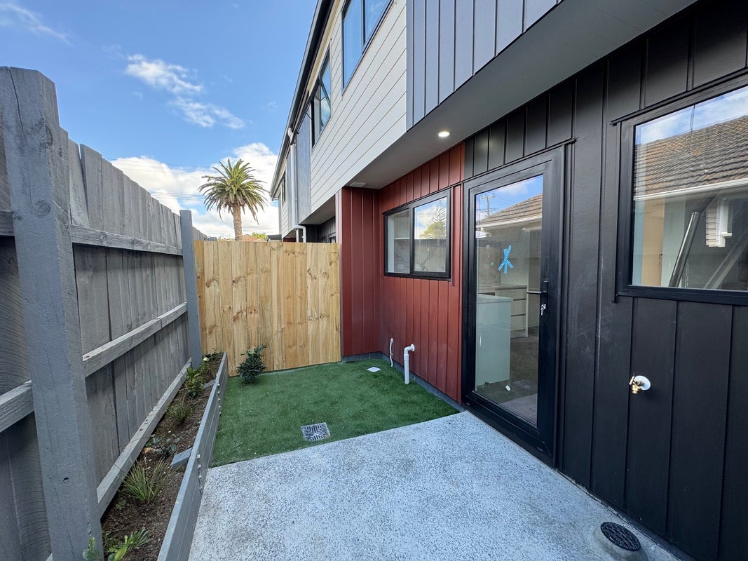 56D Cyclamen Road, Mangere, Auckland - Carousel 17