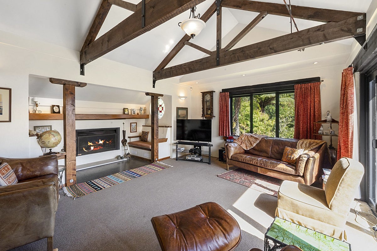 475 Frankley Road, Hurworth, New Plymouth - Carousel 2
